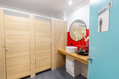 Mad Monkey Coogee Beach image 4