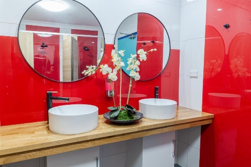 Mad Monkey Coogee Beach image 5